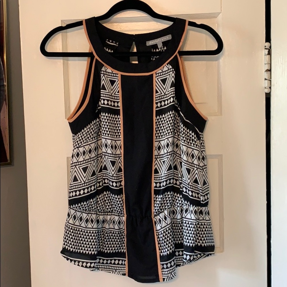 Cute Geometric Patterned Blouse